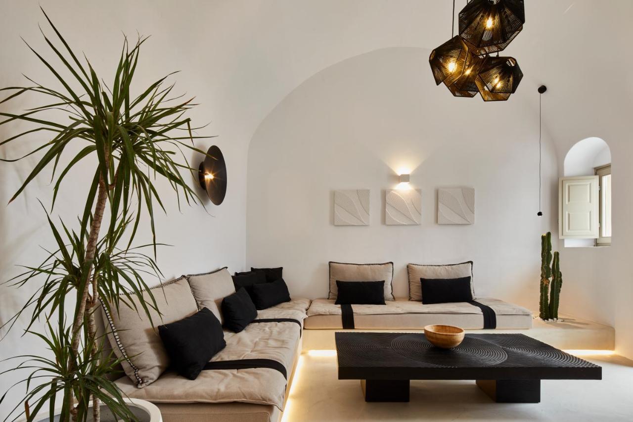 U & Me Suites Fira  Extérieur photo