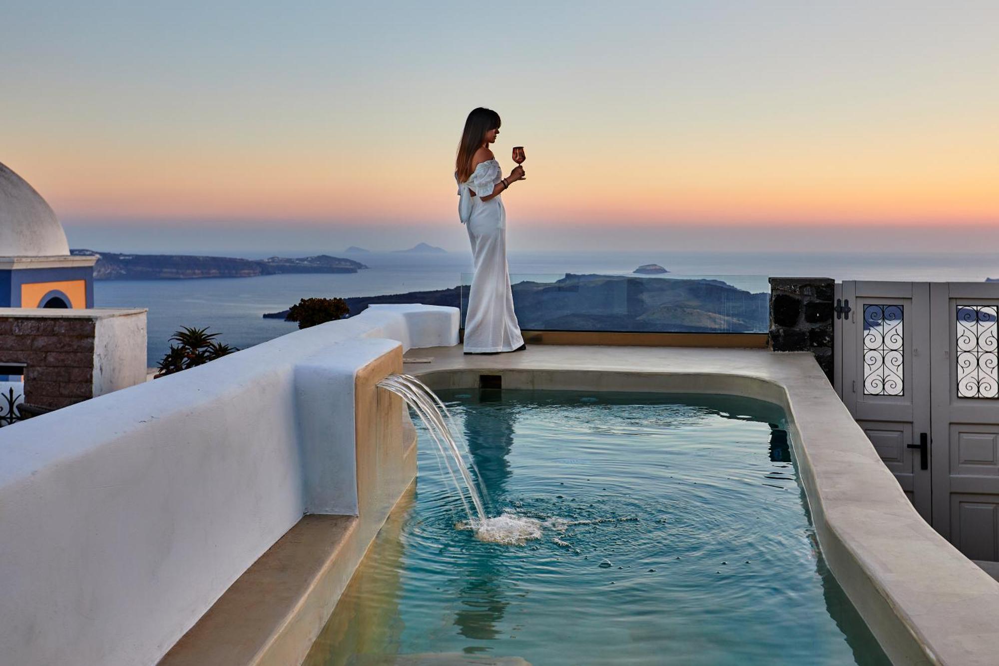 U & Me Suites Fira  Extérieur photo