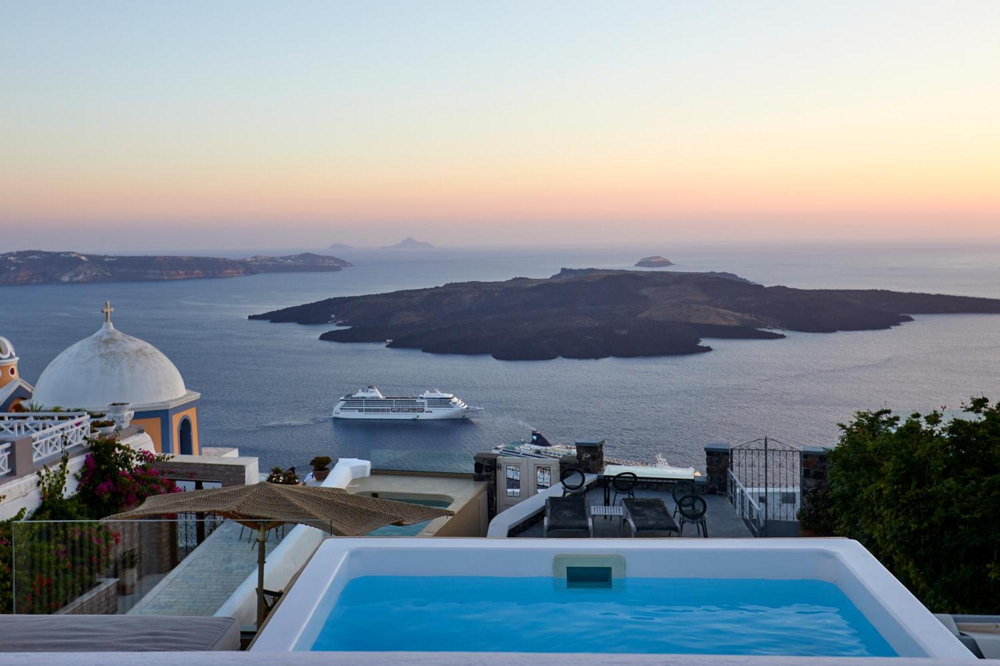 U & Me Suites Fira  Extérieur photo